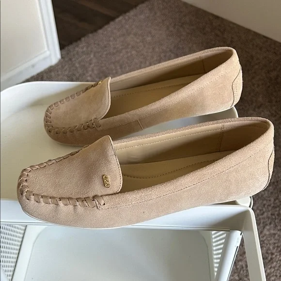 MICHAEL Michael Kors Beige Suede Loafers - Picture 4 of 7